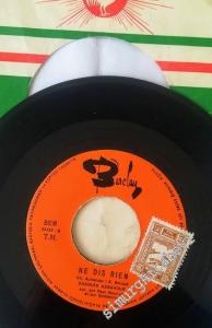 45 RPM SINGLE PLAK VINYL: Charles Aznavour - La Mamma / Ne Dis Rien -