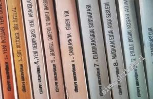 Cüneyt Arcayürek Açıklıyor - 10 Kitap TAKIM: 1947 - 1980 -