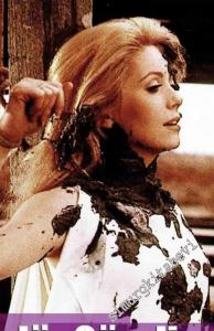 Gündüz Güzeli: Bir Luis Bunuel Klasiği -  Çekim Senaryosu -        2006