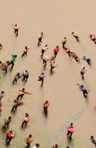 Halkın Çözülüşü: Neoliberalizmin Sinsi Devrimi -        2025