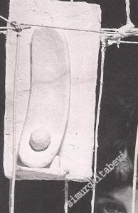 İzlekler Sanat ve Kültür Dergisi - Man Ray  -  Sayı: 1      Mayıs - Ağustos